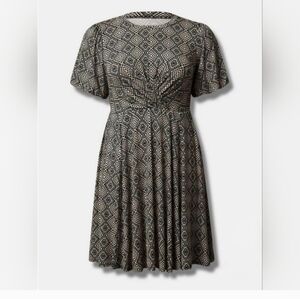 Torrid Super Soft Dress, black & cream ditsy print Size 2x New With Tags